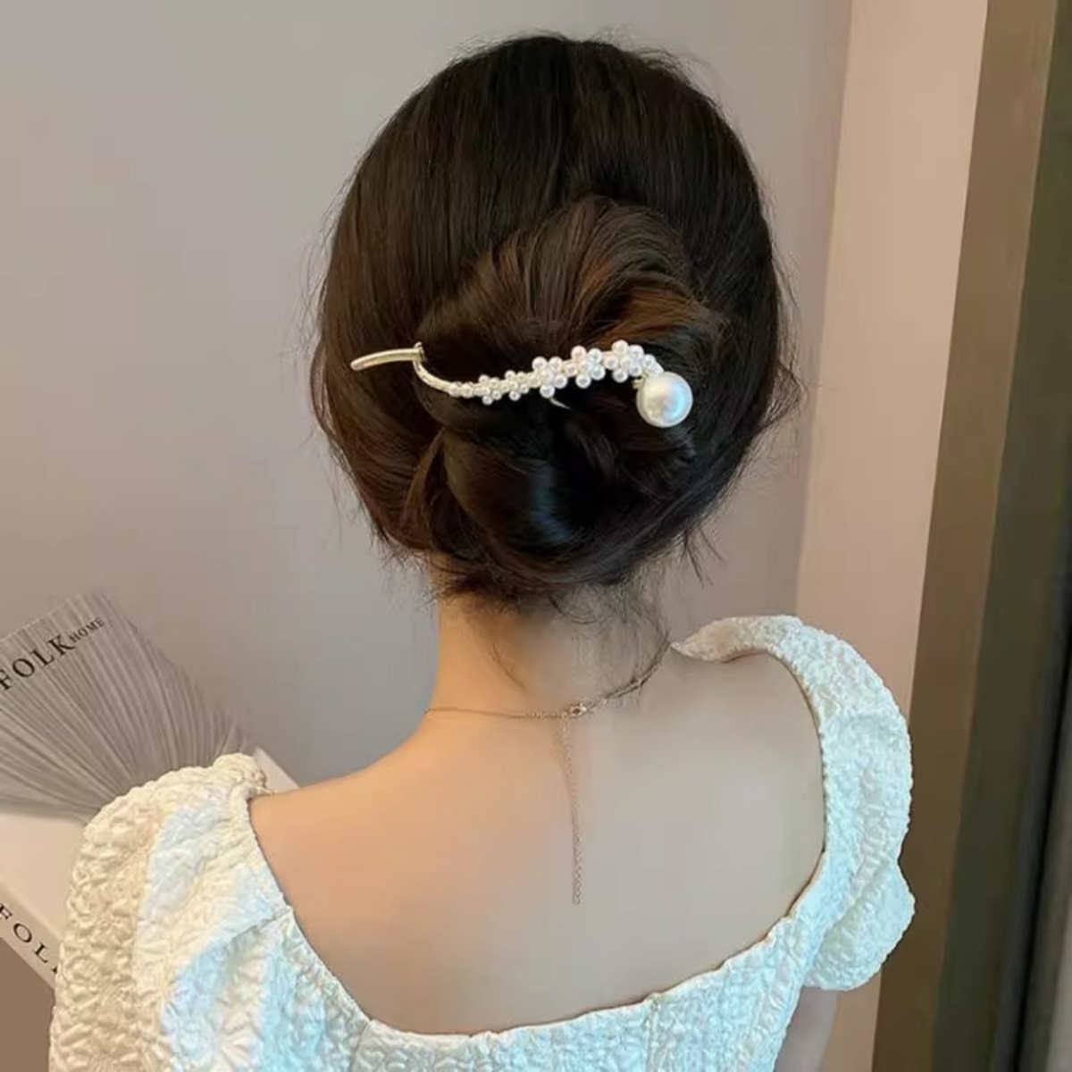 エレガントなグリッターパールヘアクリップ レディース トレン - The Korean Lifestyle のレビューと価格